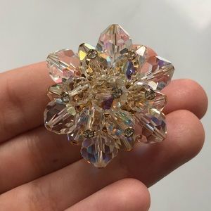 sparkly crystal brooch/pin